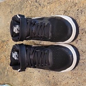 Nike Air Force 1  Size 4.5Y Black White Mid Top Sneakers